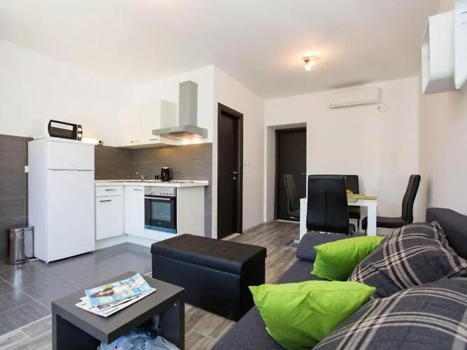 Mia Apartment
